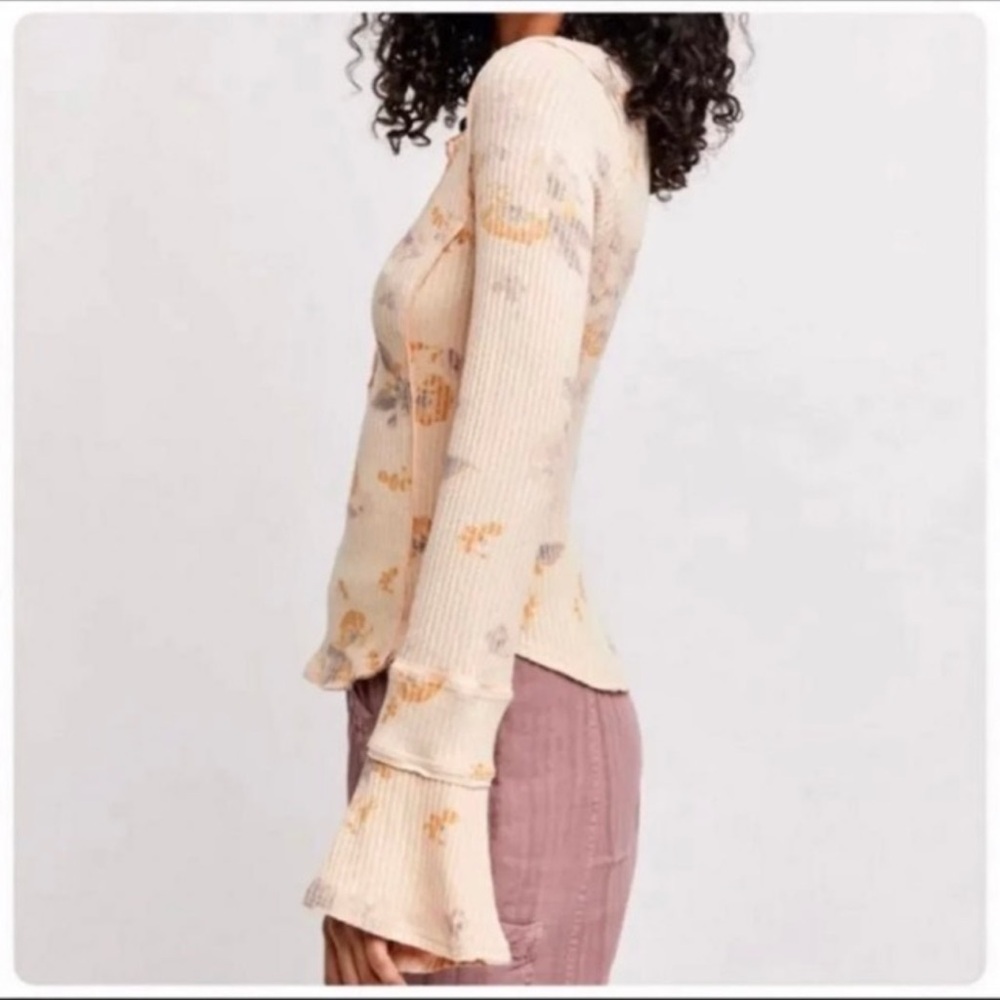 Free People LAYER ME HENLEY TOP NWT - Picture 7 of 16